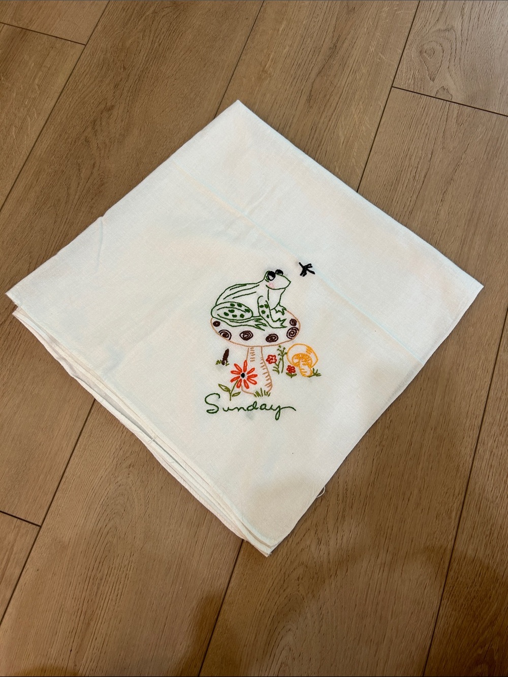 Vintage Hand Embroidered Frog Tea Towels Set